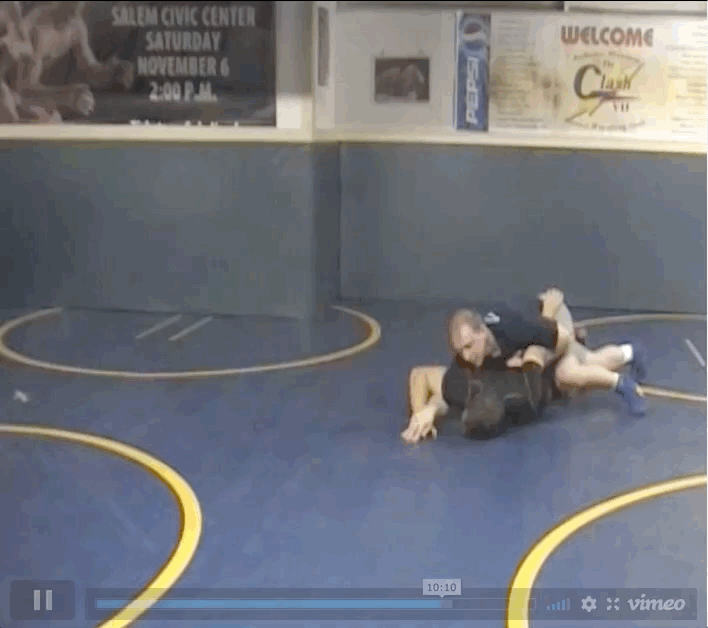 chicken-wing-wrestling